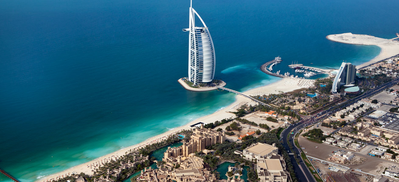 كيف توفر المال عند السفر إلى دبي ؟ 