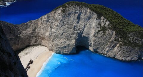 أفضل الشواطىء اليونانية التي يمكنك زيارتها هذا الصيف