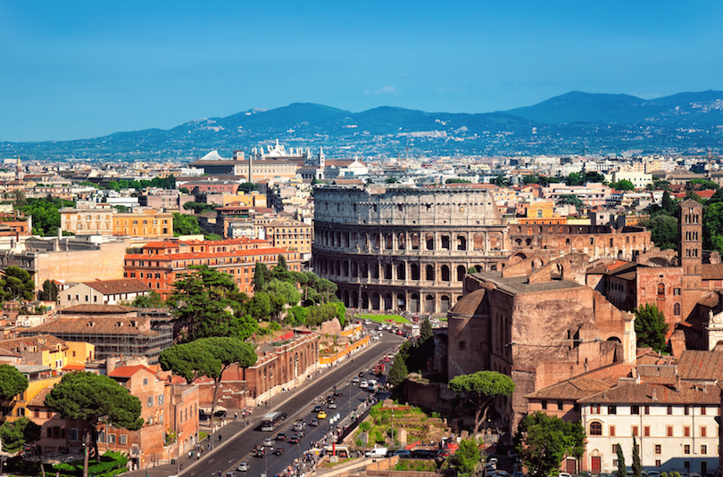 10 أماكن رائعة يمكنك زيارتها عند السفر إلى إيطاليا 