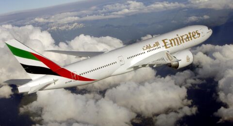 طيران الإمارات الخامس عالمياً في تعزيز تجربة المسافرين