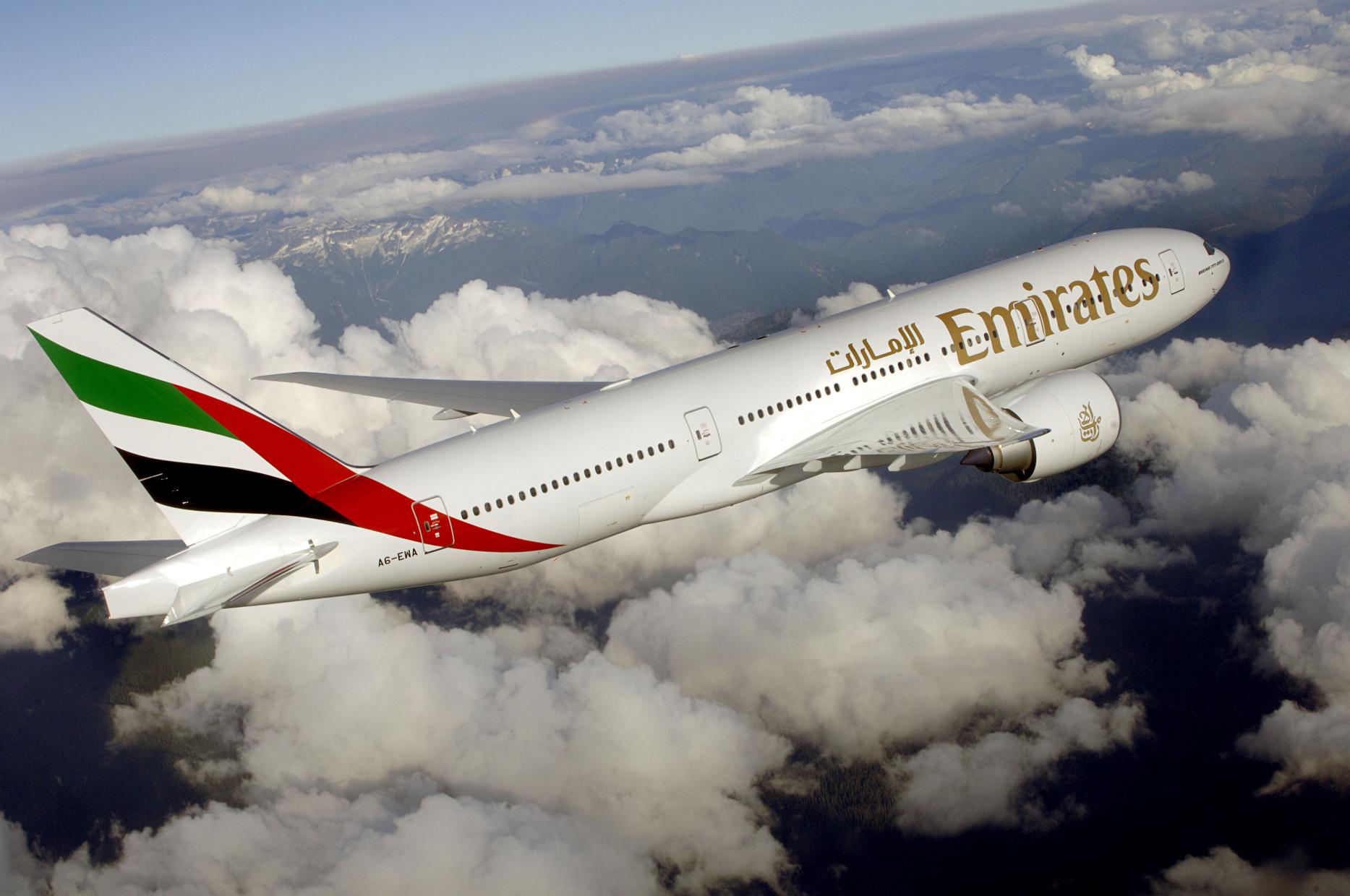 طيران الإمارات الخامس عالمياً في تعزيز تجربة المسافرين 