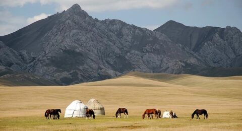 بالصور .. قيرغيزستان .. تعرفوا على سويسرا آسيا الوسطى