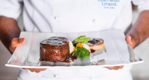 مطعم فيست في شيراتون جراند دبي يحصد جائزة أفضل المأكولات الدولية المتميزة في الشرق الأوسط
