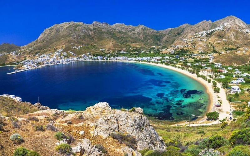 رحلة إلى جزيرة كيا اليونان .. روعة الاستجمام في قلب الطبيعة والشواطىء البكر 