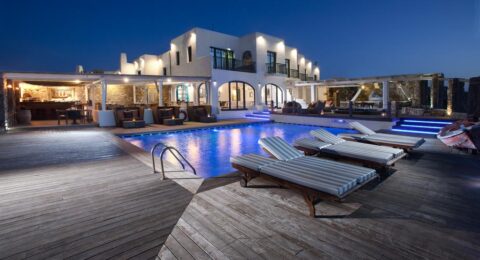 6 من أفضل فنادق ميكونوس.. جزيرة الجمال اليونانية