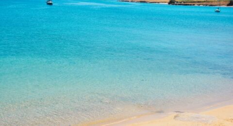جزيرة باروس .. وجهة تأخذك إلى عالم من السحر والجمال في اليونان
