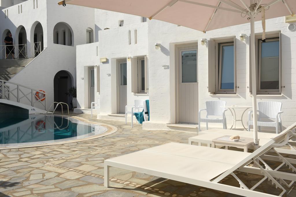 فنادق جزيرة باروس .. إقامة مثالية لا تفوتك في قلب اليونان 