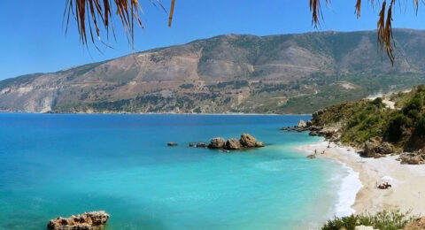 السياحة في جزيرة كيفالونيا اليونان وأجمل الأماكن للسياحة هناك