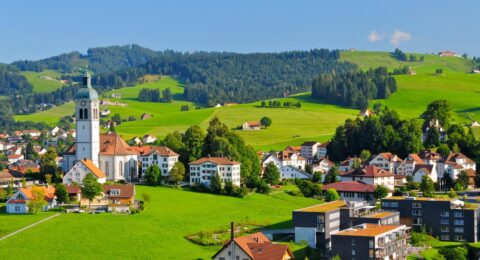 دليل السياحة في قرية أبنزل السويسرية