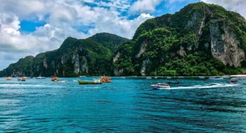 أفضل 4 وجهات شاطئية في تايلاند مع أفضل المطاعم الحلال والفنادق المثالية للإقامة
