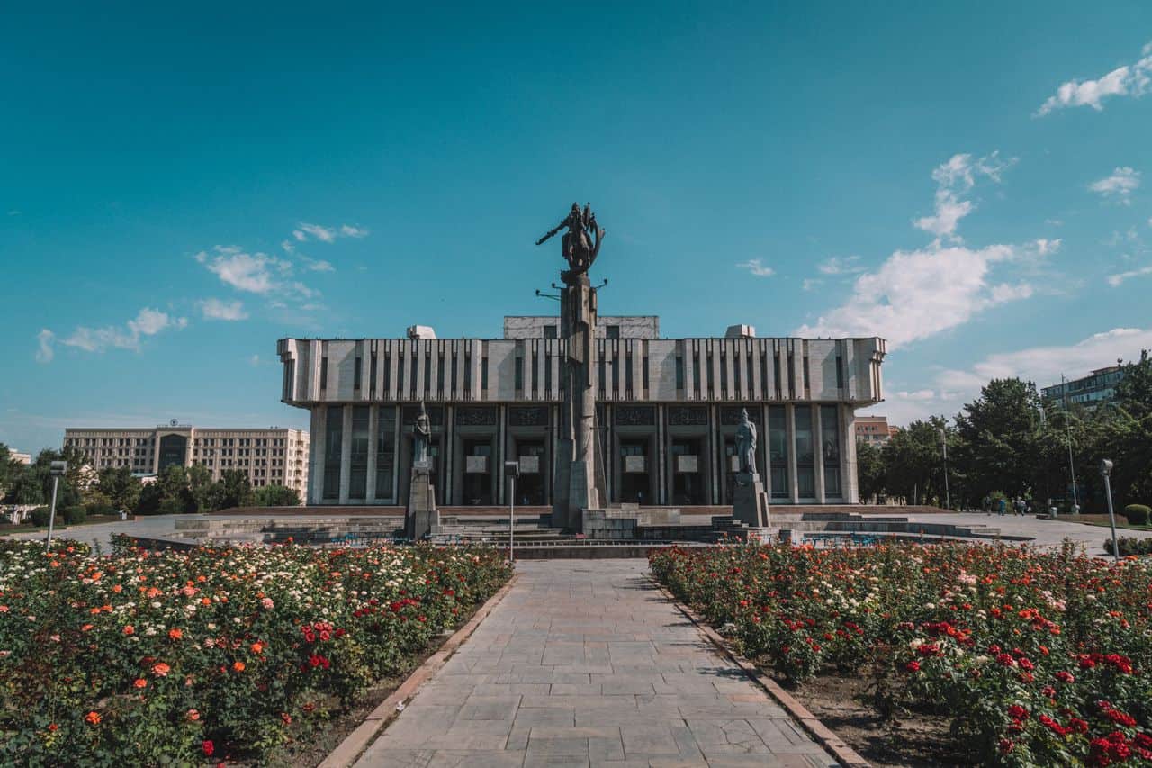 السياحة في بيشكيك قرغيزستان وأهم الأماكن السياحية الموصى بها للزيارة 
