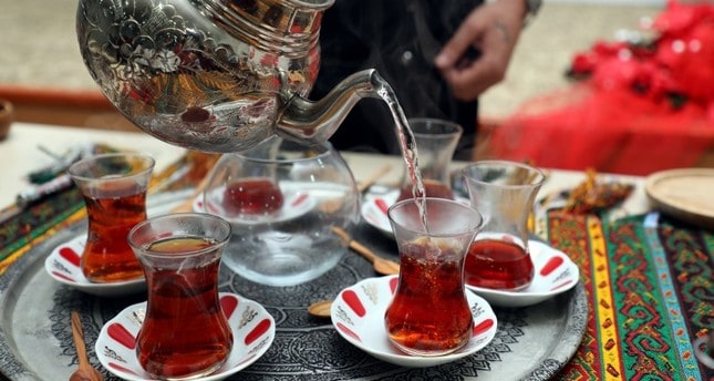 بهدف جذب المزيد من السائحين .. سوق جديد لثقافة تناول الشاي التركي في ريزه 