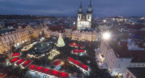 السياحة في براغ في الشتاء ..روعة الاحتفالات والأمسيات الرومانسية الساحرة