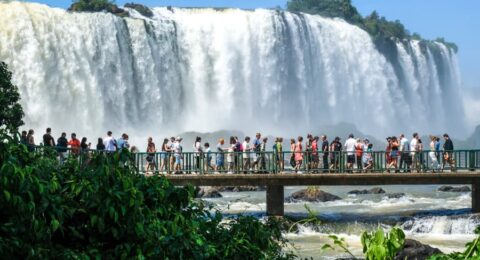 دليل السفر إلى شلالات إجوازو في الأرجنتين والبرازيل