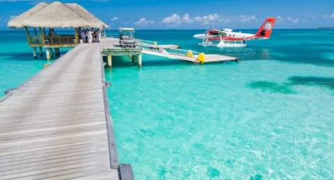ما هي تكلفة الرحلة إلى جزر المالديف في عام 2024؟